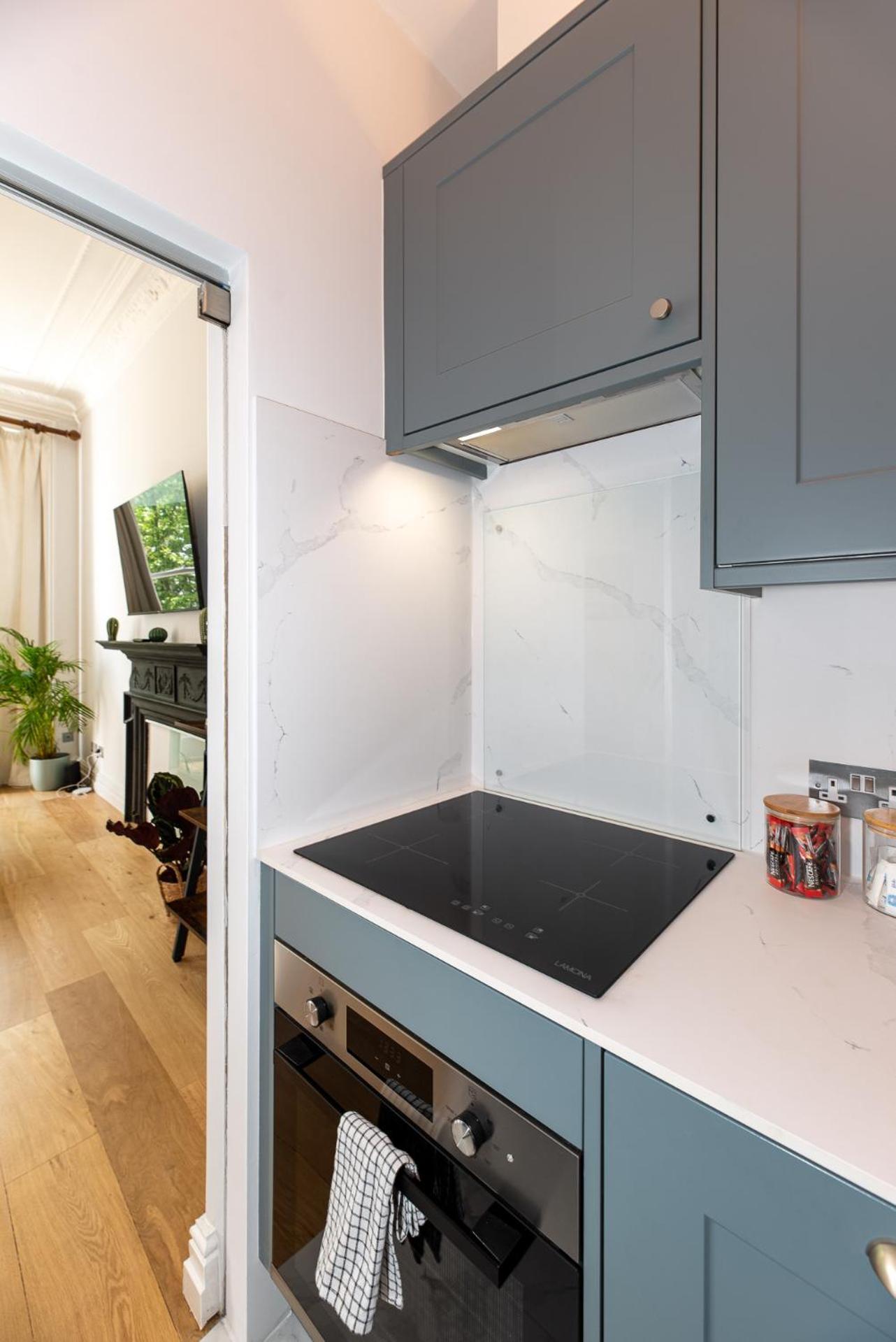 2-Bedroom Victorian Apartment In Kensington London Exterior foto